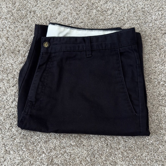 Volcom Corpo class Men's black Shorts size 34 - Picture 7 of 7